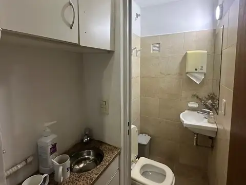 Oficina en Alquiler en Nuestra Señora De Lourdes, $ 930.000