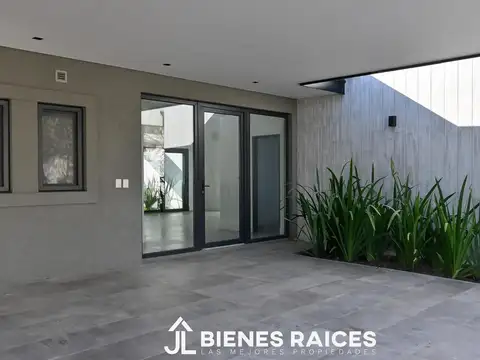 Terreno en Venta 36  mts Fondo