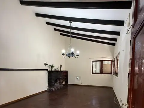 Casa en Venta con 1 cochera