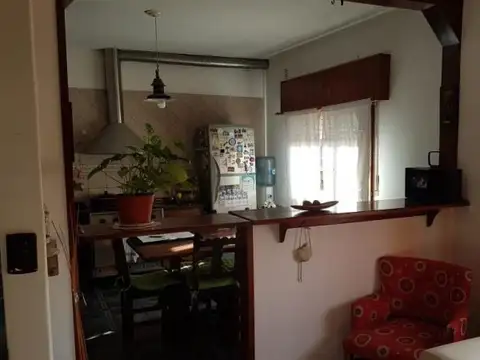 Depto Tipo Casa 4 ambientes con 1 baño