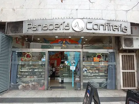 Av. Corrientes 4200