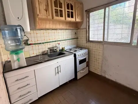 Depto Tipo Casa en Venta 50 años