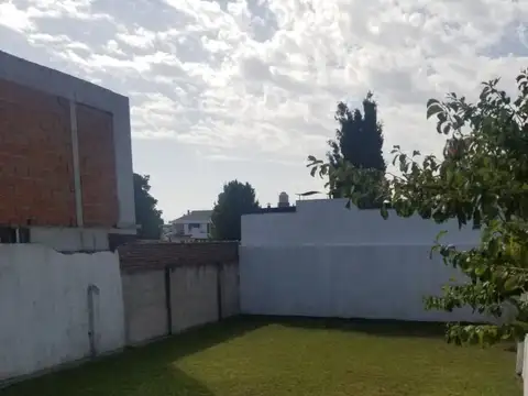 Casa - Venta - Argentina, Mar del Plata - LIBRES DEL SUD 100