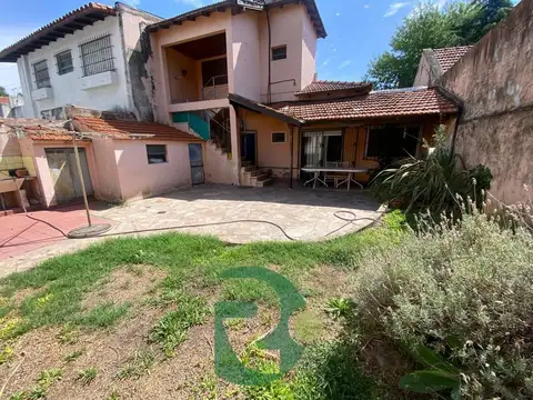 Venta Casa 4amb. A Reciclar.Castelar Norte