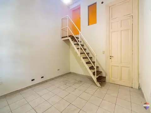 Depto Tipo Casa en Venta 76 años