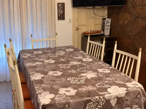 Casa 6 ambientes con 1 baño