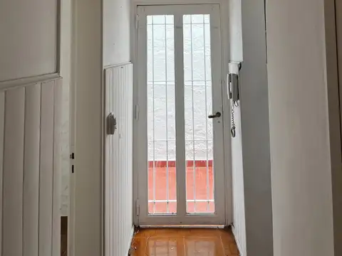 Depto Tipo Casa 4 ambientes con 2 baños