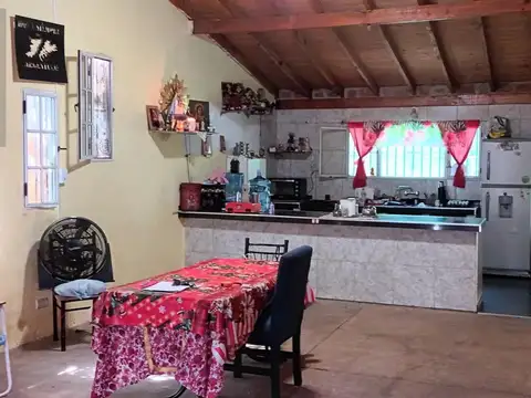 Venta – Casa – a refaccionar –  Oportunidad - Carlos Spegazzini