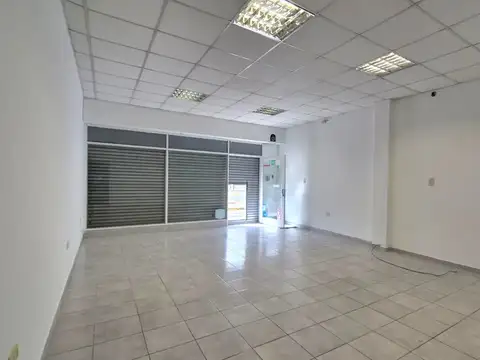 Local en Alquiler en Villa Gobernador Galvez, $ 750.000