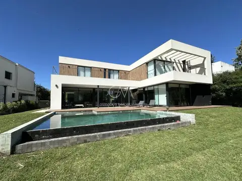 Casa en alquiler temporal en Rumenco