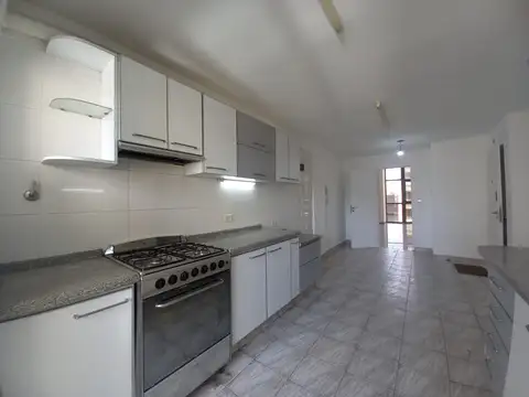 Departamento en Alquiler de 4 dormitorios