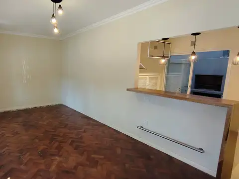 Depto Tipo Casa en Alquiler de 2 dormitorios