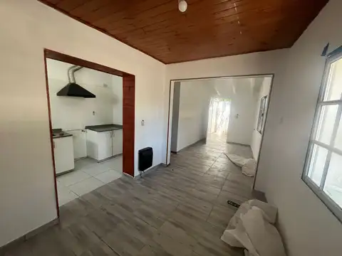 Casa 3 ambientes en alquiler en Villa Granaderos De San Martin