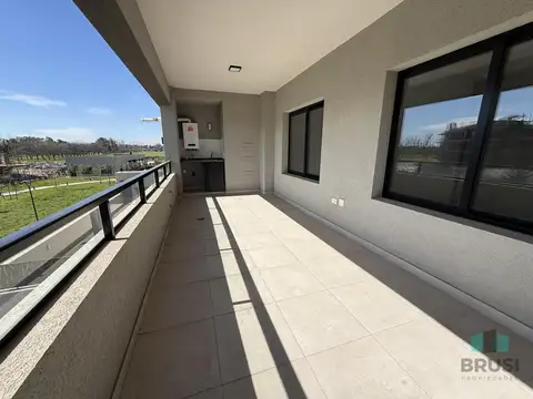 Departamento en Alquiler con 2 cocheras