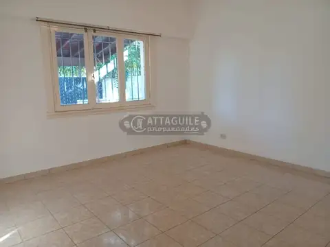 Casa en Alquiler al Oeste