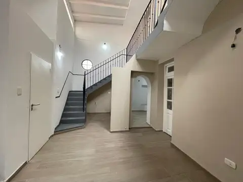 Depto Tipo Casa en Venta al Este