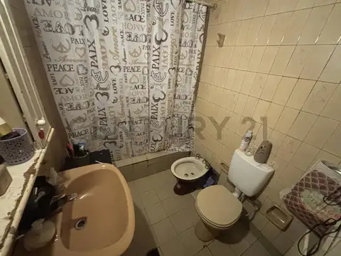 Santiago Del Estero 2000, Piso 0