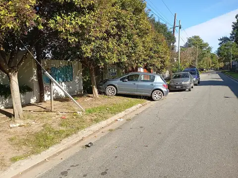 Terreno en Venta 20  mts Fondo
