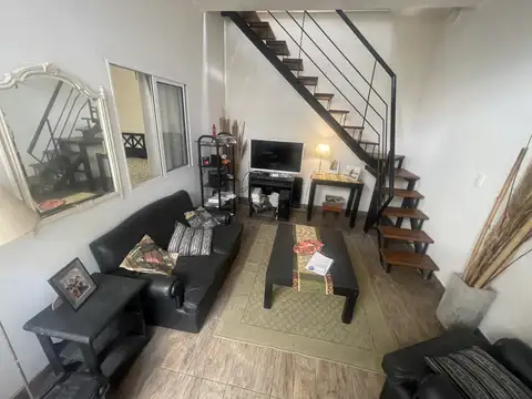 Hermoso PH, Entrada Independiente, 4 Amb con Terrazita Propia