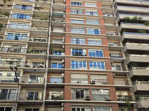 Edif de categoria -IMPERDIBLE alquiler super LUMINOSO con cochera y SEGURIDAD 24HS