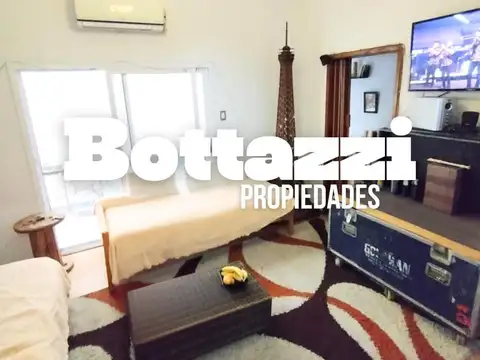 Amplio 3 ambientes en PB con patio - Ubicación estratégica