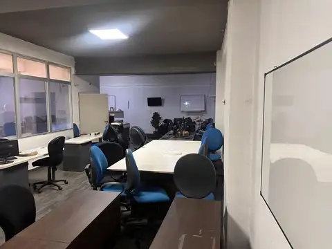 Oficina en Caseros en VENTA o ALQUILER