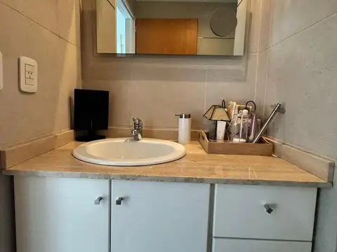 Departamento en Alquiler en Parque Chacabuco, $ 900.000