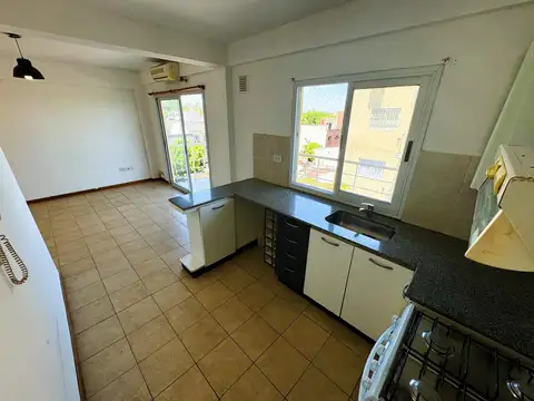 Departamento 2 ambientes con 1 baño