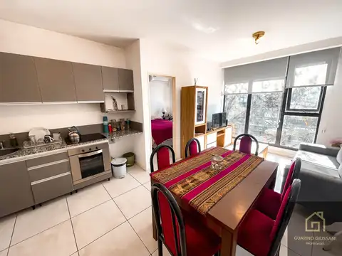 2 AMBIENTES EN CHACARITA, MUY LUMINOSO 