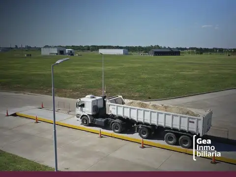 Lote 2.500 m2 - SECTOR INDUSTRIAL- CON MEJORAS- Parque Industrial San Lorenzo