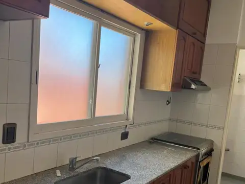 Departamento en Alquiler en Olivos Vias/Maipu, USD 1.300