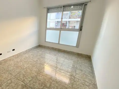 Departamento en Alquiler en Boca, $ 900.000