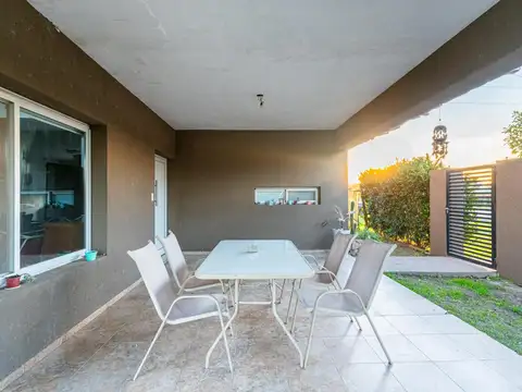 Casa en Venta en Funes, USD 165.000