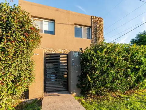VENTA - Casa - 2 dormitorios - Funes City