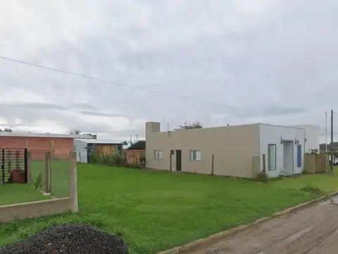 Rivadavia e/ 131 y 133 1300