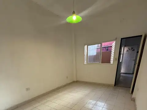 Depto Tipo Casa en Alquiler de 2 dormitorios