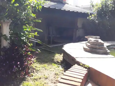 Casa en Venta con 5 cocheras