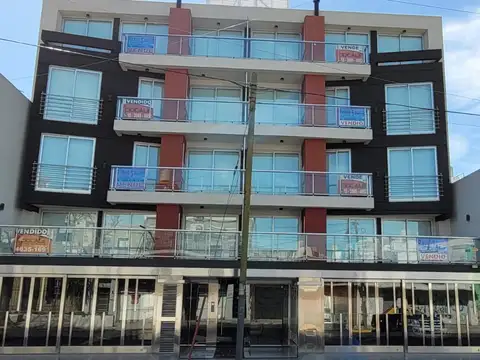 DEPARTAMENTO 2 AMBIENTES A ESTRENAR CON BALCON O PATIO, COCHERAS DISPONIBLES