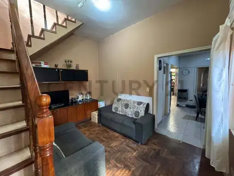 Depto Tipo Casa en Venta de 4 ambientes