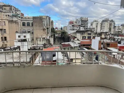 Venta. Departamento 3 ambientes. Balcón