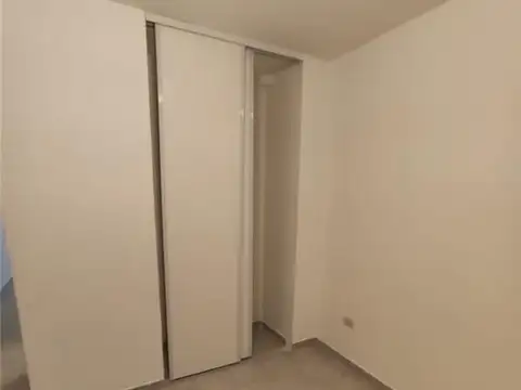 Departamento en Alquiler en Villa Centenario, $ 300.000