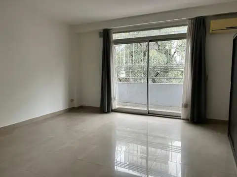 Avenida Directorio 1200, Piso 3°