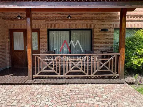 Casa 4 ambientes con 4 baños