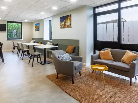 Oficina en Alquiler en Recoleta, USD 1.007