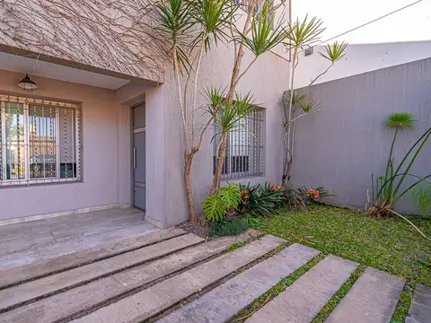 Casa en Venta en Haedo, USD 338.000
