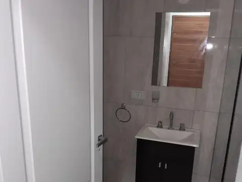 Oficina Monoambiente con 4 baños