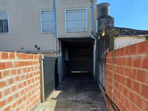 Depto Tipo Casa en Venta en Burzaco, USD 75.500