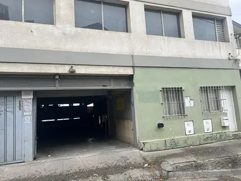 Venta de cochera céntrica, calle Salta Barrio comercial y residencial, Bariloche