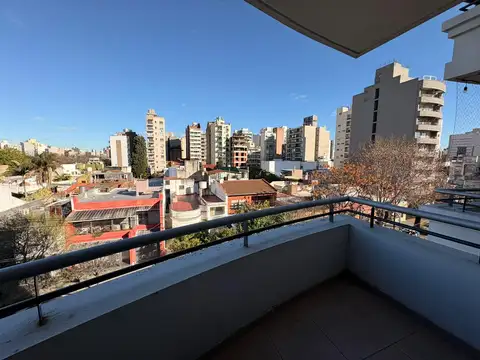 Departamento en Alquiler con 1 cocheras