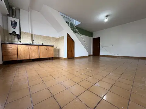 Depto Tipo Casa 3 ambientes con 1 baño